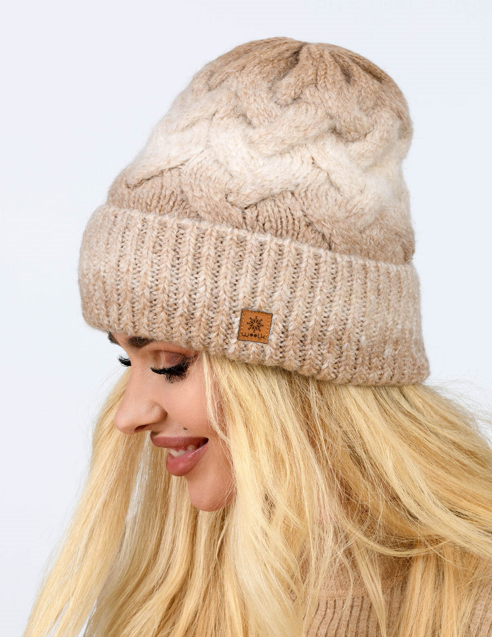 zimowa czapka damska-woolk-peggy-mokka-1.jpg