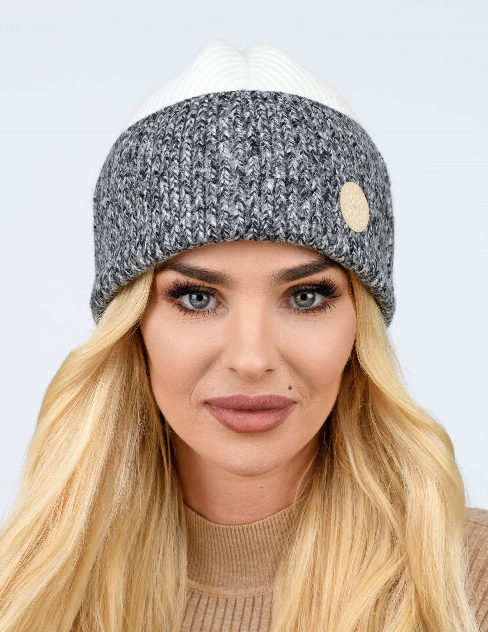 zimowa czapka damska-woolk-raya-grafit-1.jpg