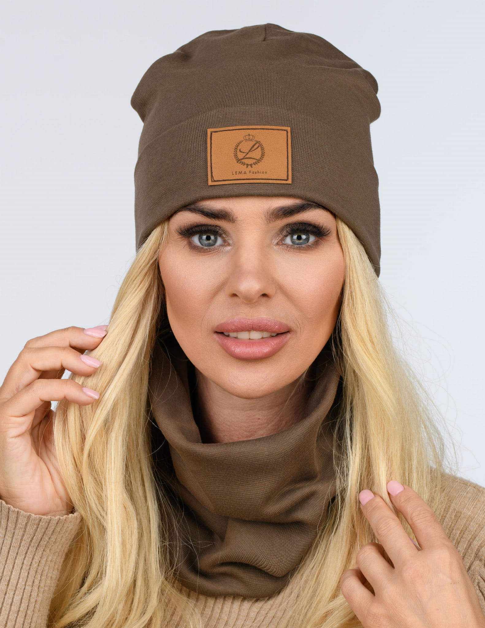 modny komplet damski Lema-czapka beanie z kominem-czekoladowy-1.jpg